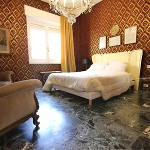 Il Chiostro , Cagliari Italia